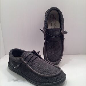 Hey Dude Men's Black Casual Shoes. Size 11.  (A1)